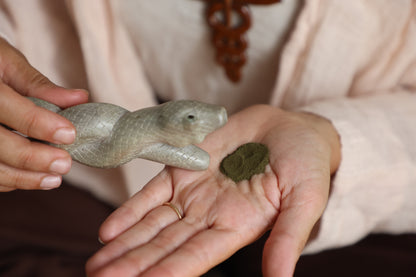 Wooden Kuripe Serpent Self Applicator